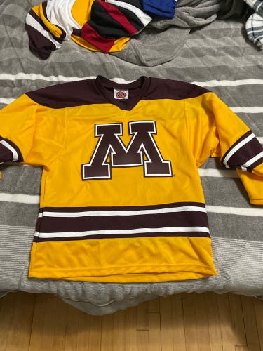 Youth Large University of Minnesota Golden Gophers Hockey Jersey