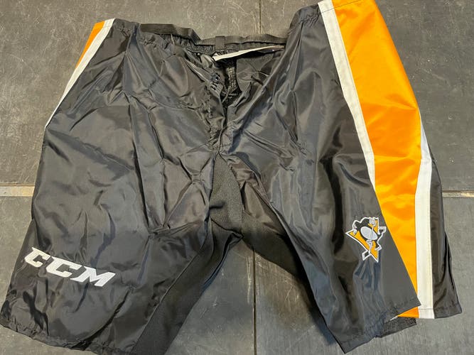 New Pro Stock CCM Goalie Pant Shell - Pittsburgh