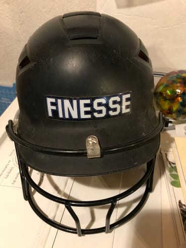 Used Junior Schutt Black Matt Batting Helmet - Size 324200 OSFM JR SSMC HAI