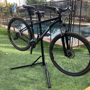 Used Cannondale Trail 7 Mountain Bike