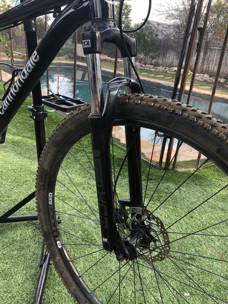 zoon optocht Voorspeller Used Cannondale Trail 7 Mountain Bike | SidelineSwap
