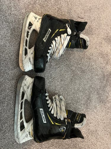 Bauer Size 10 Supreme 2S Pro Hockey Skates