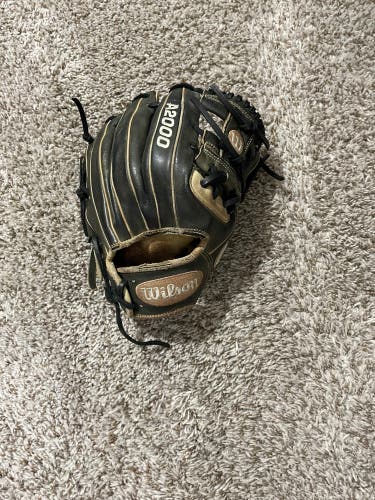 Infield 11.5" A2000 Baseball Glove