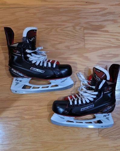 Used Bauer Vapor X2.7 Senior Hockey Skates SIZE 8.5