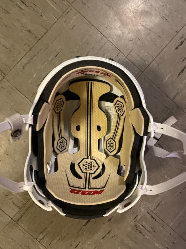White Large CCM Tacks 110 Bauer Helmet