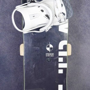 LIB TECH BY MERVIN MFG SNOWBOARD SIZE 160 CM WITH NEW CHANRICH LARGE BINDINGS