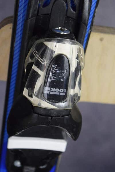 ROSSIGNOL PURSUIT 200 CARBON SKIS SIZE 149 CM WITH LOOK BINDINGS