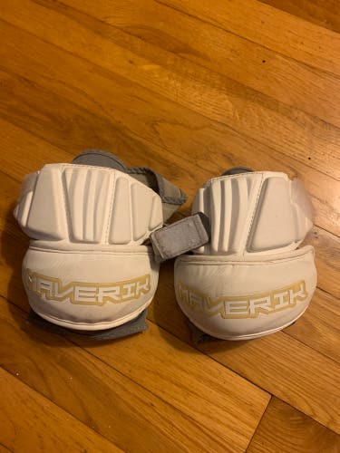 Used Medium Maverik Max Arm Pads