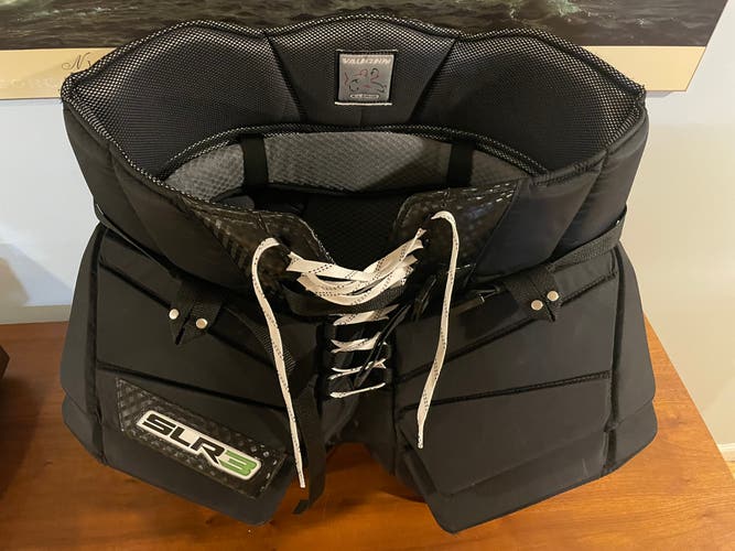 Vaughn SLR3 Pro Carbon pants size XL
