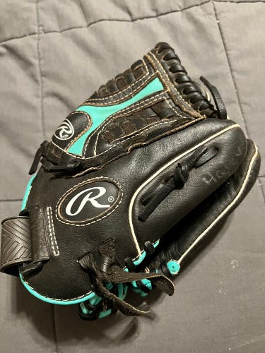 Right Hand Throw 11" Softball Glove