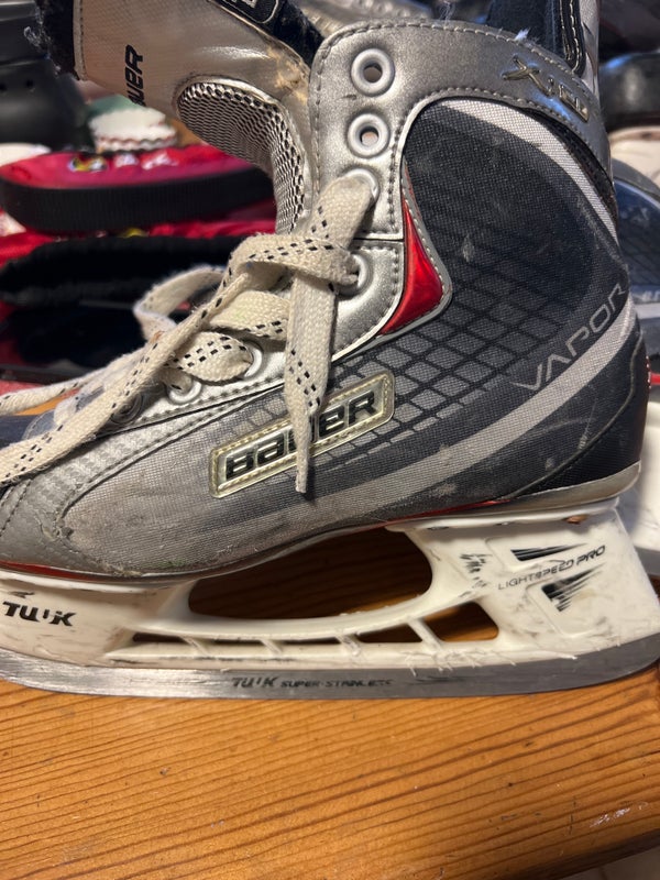 Used Bauer Regular Width Size 5.5 Vapor X2.0 Hockey Skates