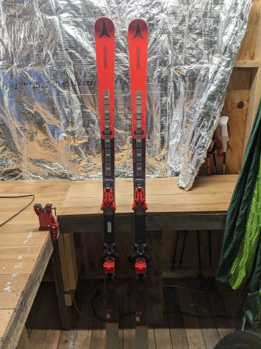 Used 2022 Atomic 193 cm Redster FIS GS G9 Skis With Bindings - DIRECT Atomic APC FACTORY RACE SKIS
