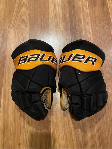 Victoria Grizzlies BCHL Team Issued Bauer Vapor Pro Team Gloves Senior 15” - 37.5 Technology