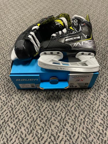 Bauer 3X Youth size 10 regular width skate