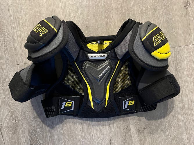 New Large Bauer Supreme 1S Shoulder Pads
