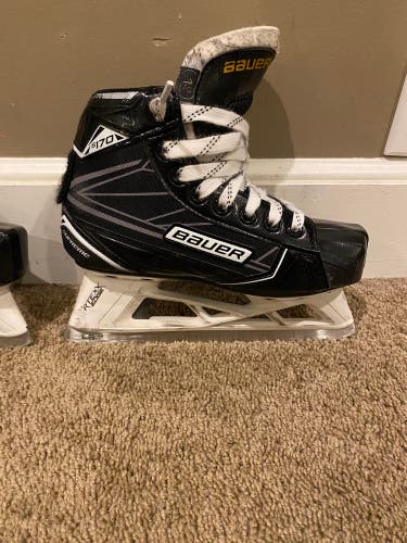 Used Bauer Regular Width  Size 1.5 Supreme S170 Hockey Skates