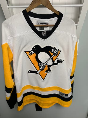 Women’s Pittsburgh Penguins Jersey