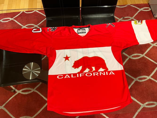 California Bears Hockey Club Alternate Red Used Large/Extra Large Jersey