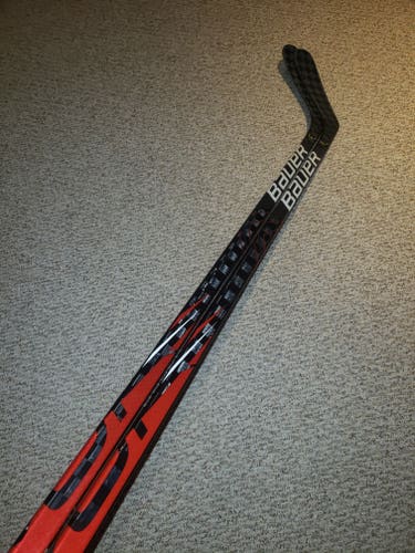 NEW! 2-pack Bauer Vapor FlyLite: Left 77 Flex P92