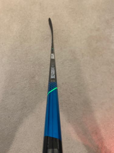 Intermediate Right Handed P92 Pro Stock Nexus Geo Hockey Stick