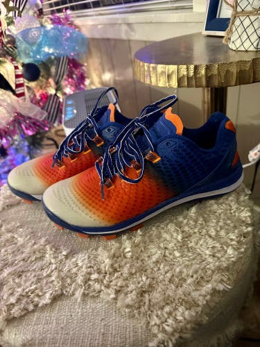 Blue Men's Molded Cleats Low Top