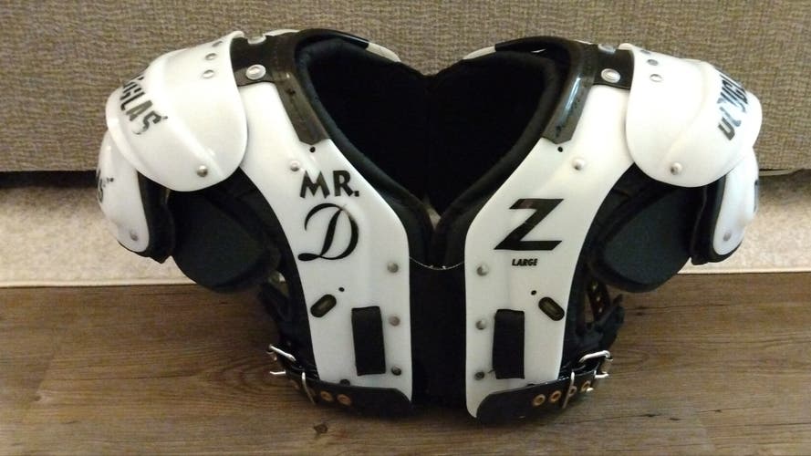 Used Adult Large Douglas Mr. DZ Shoulder Pads