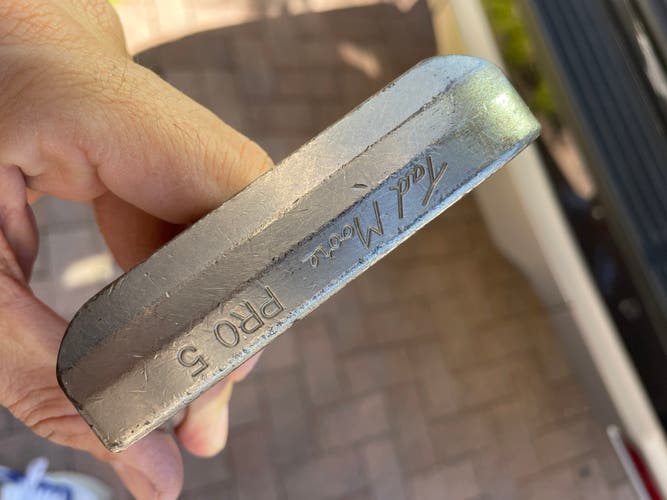Rare Tad Moore Pro 5 Shafted Blade Putter in right handed
