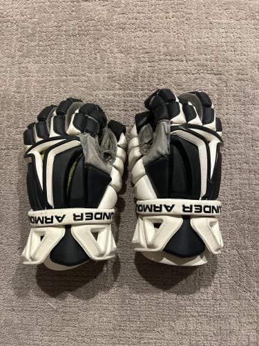 Used Under Armour 13" Goalie Gloves