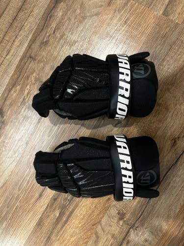 Used Player's Warrior 8" Lacrosse Gloves