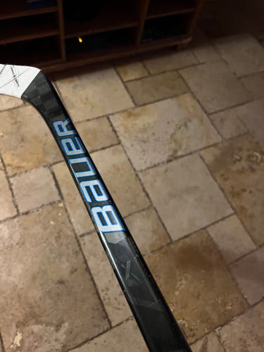 Senior Left Hand P29  Nexus 2N Pro Hockey Stick