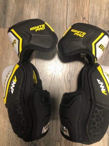 New Large Bauer ignite pro Elbow Pads