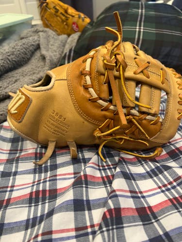 Used Right Hand Throw 13" Cypress Series Baseball Glove