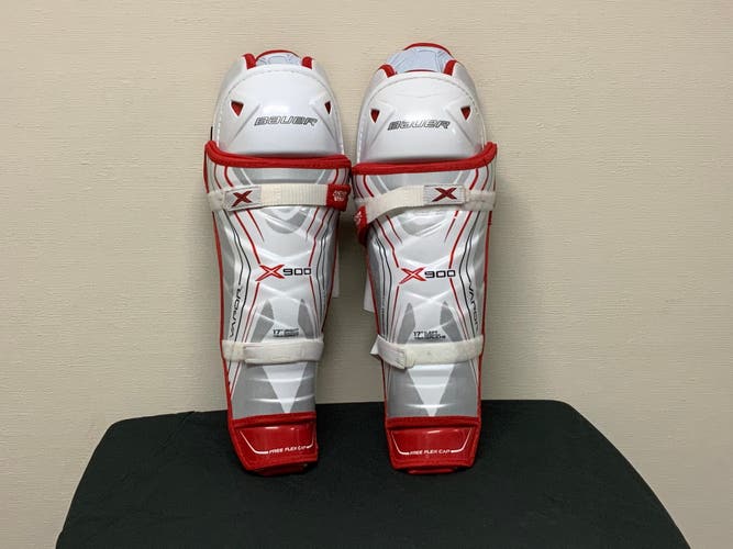 New Bauer Vapor X900 Shin Pads