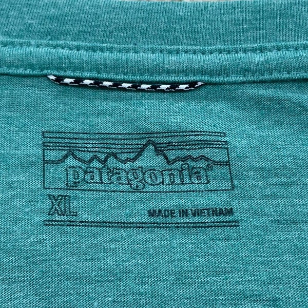 Patagonia T Shirt Women XL Blue Teal Basic Hike Outdoors Gym