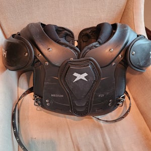 Used Youth Medium Xenith Fly Shoulder Pads