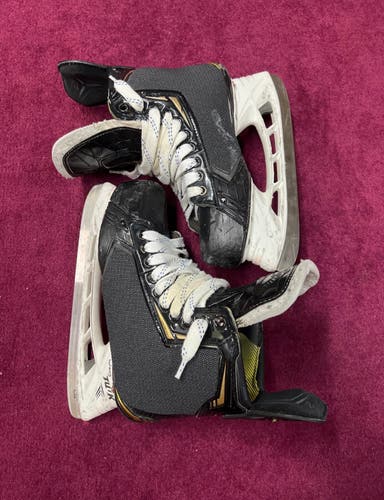 Used Bauer Regular Width Size 9 Supreme 2S Pro Hockey Skates
