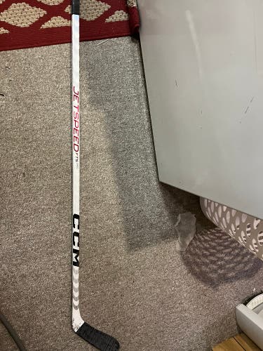 Senior Left Hand P28  JetSpeed FT5 Pro Hockey Stick