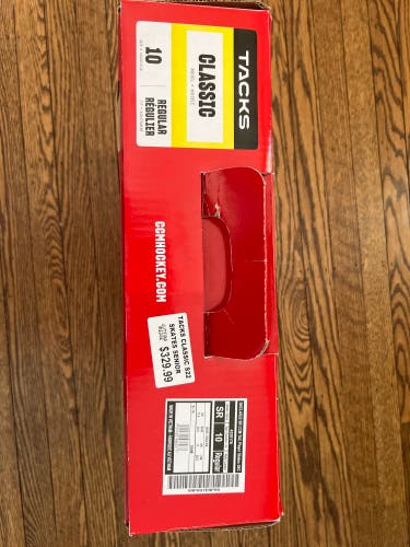 Used CCM Size 10 Tacks Classic Hockey Skates