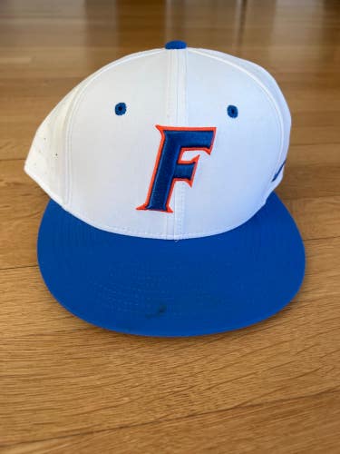 Bundle - Blue and White Florida Gators Baseball Hat 7 1/4 Nike
