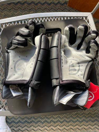 New Warrior 14" Nemesis Pro Goalie Gloves