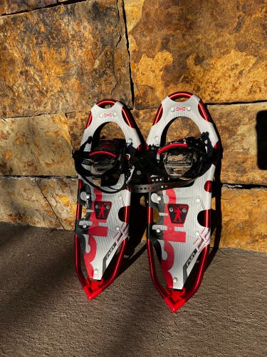 Atlas Run 22 Snowshoes