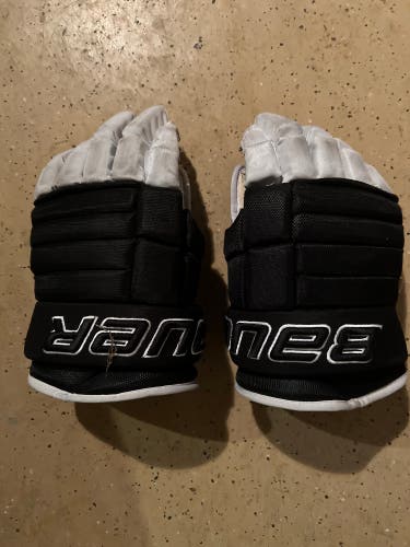 Black Northeast Generals NAHL 14" Bauer Gloves