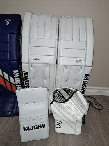 Used 35" Vaughn Regular Goalie Full Set