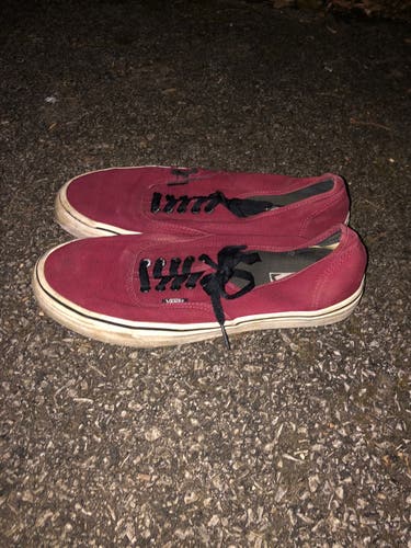 Used Size 10 (Women's 11) Vans Shoes