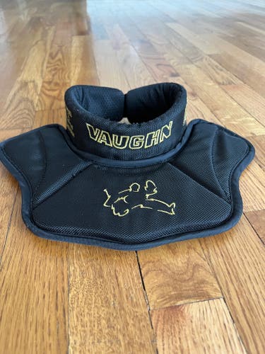 Vaughn VPC-7000 neck guard