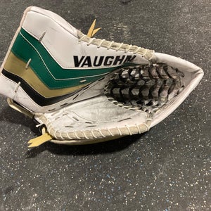 Used Vaughn Goal Glove Regular SLR2