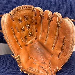 Re-laced/reconditioned Mizuno Outfield Glove-13’ RHT