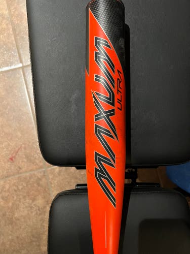 2022 Composite (-10) 21 oz 31" Maxum Ultra Bat