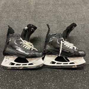 New Bauer Extra Wide Width  Size 10 Supreme Mach Hockey Skates