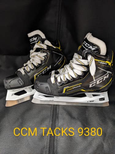 Junior New CCM Super Tacks 9380 Hockey Goalie Skates Regular Width Size 5